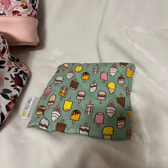 Itzy Ritzy bundle - Picture 3 of 5